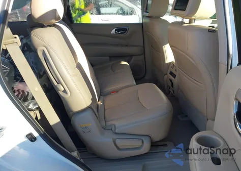 2014 Nissan Pathfinder Platinum из США, поврежденный, VIN 5N1AR2MN8EC652250